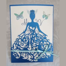 Invitación Coronación y Vestido